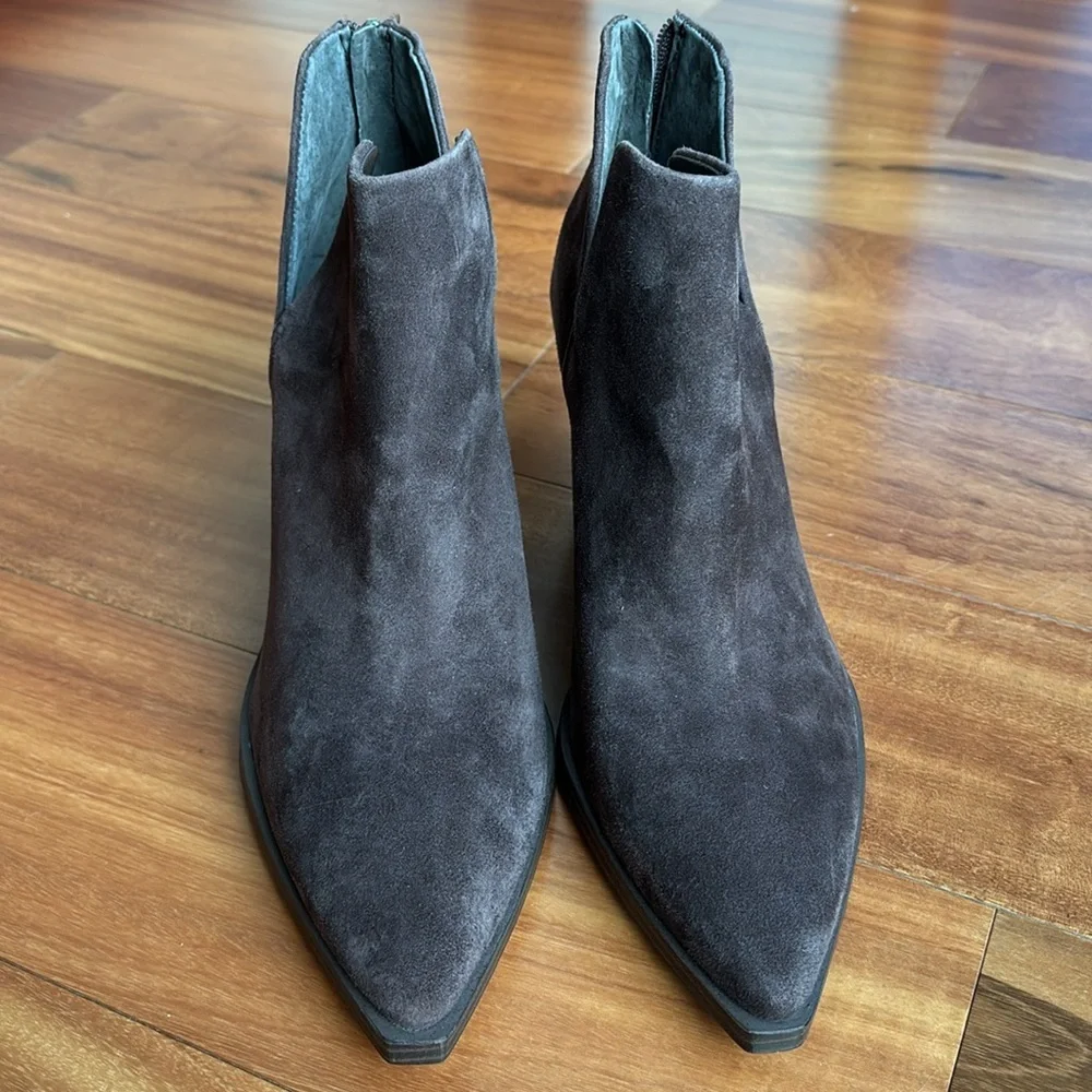 NWOT Vince Camuto ankle boots - Picture 3 of 12